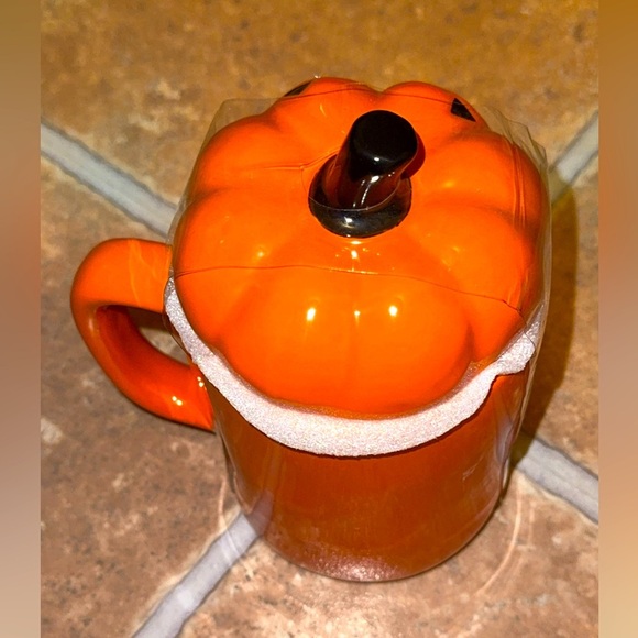NWT Rae Dunn Orange ‘Happy Halloween’ Coffee/Tea Mug/Cup *OR* ‘TRICK OR TREAT’ - Picture 8 of 11